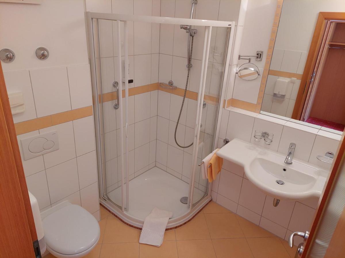 Hotel Juchhof แลร์มอส ภายนอก รูปภาพ